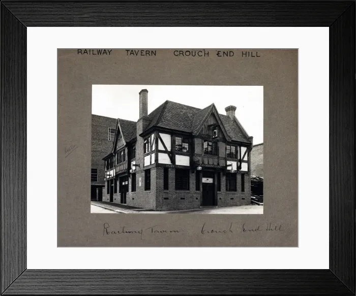 Framed Print : Photograph of Railway Tavern, Crouch End, London Framed Print : Photograph of Railway Tavern, Crouch End, London