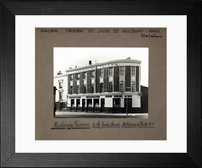 Framed Print : Photograph of Railway Tavern, Dalston, London Framed Print : Photograph of Railway Tavern, Dalston, London