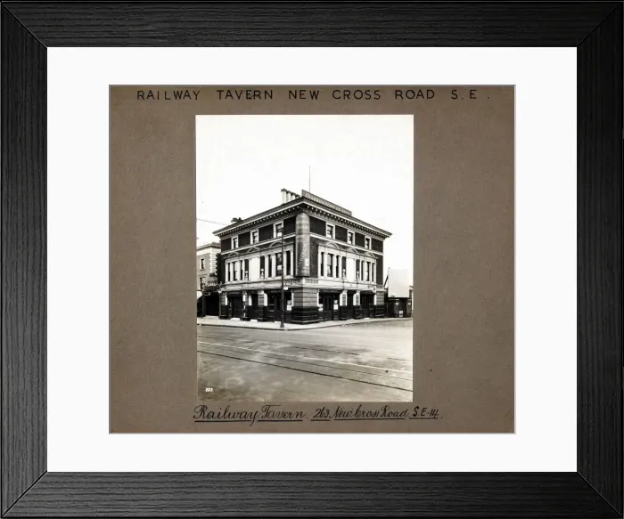 Framed Print : Photograph of Railway Tavern, New Cross, London Framed Print : Photograph of Railway Tavern, New Cross, London