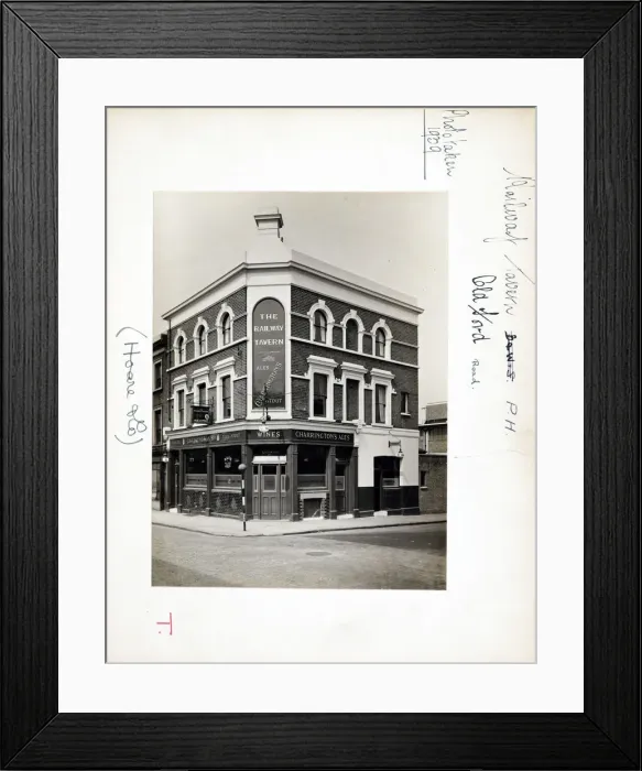 Framed Print : Photograph of Railway Tavern, Old Ford, London Framed Print : Photograph of Railway Tavern, Old Ford, London