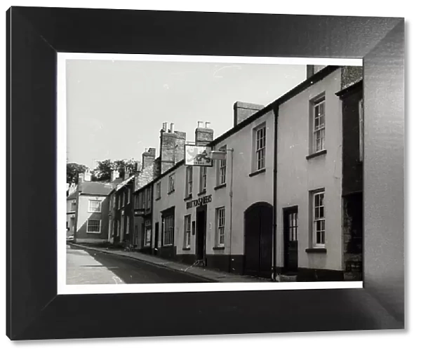 Photograph of Red Lion PH, Axminster, Somerset