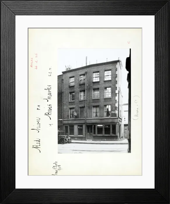 Framed Print : Photograph of Red Lion PH, Houndsditch (Old), London Framed Print : Photograph of Red Lion PH, Houndsditch (Old), London