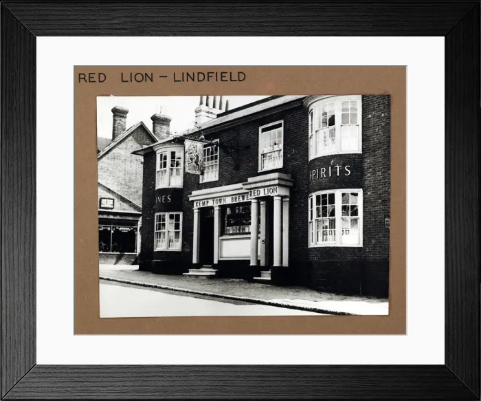 Framed Print : Photograph of Red Lion PH, Lindfield, Sussex Framed Print : Photograph of Red Lion PH, Lindfield, Sussex