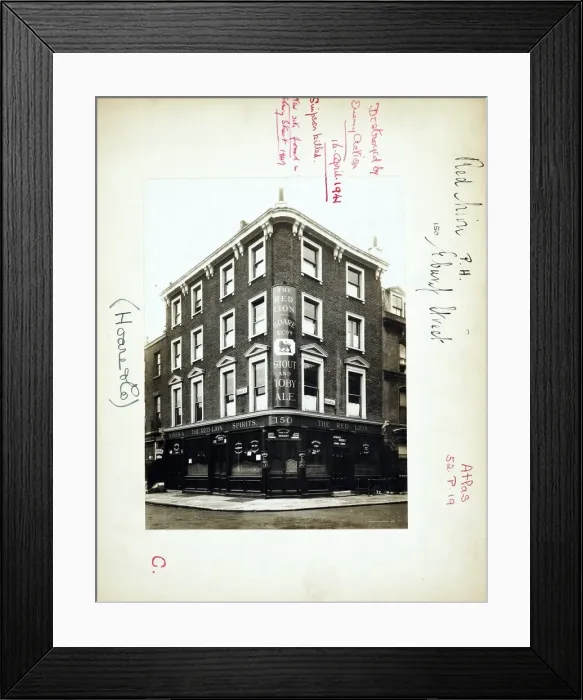 Framed Print : Photograph of Red Lion PH, Pimlico (Old), London Framed Print : Photograph of Red Lion PH, Pimlico (Old), London