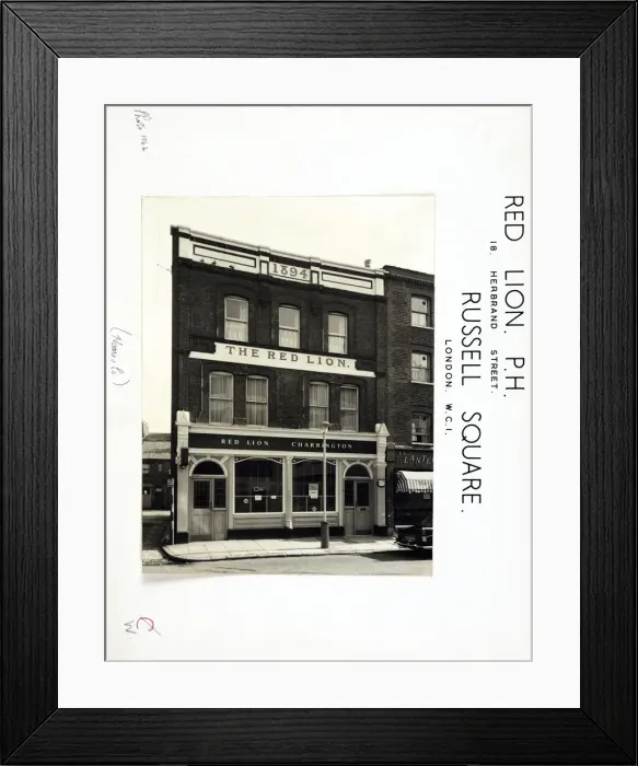 Framed Print : Photograph of Red Lion PH, Russell Square, London Framed Print : Photograph of Red Lion PH, Russell Square, London