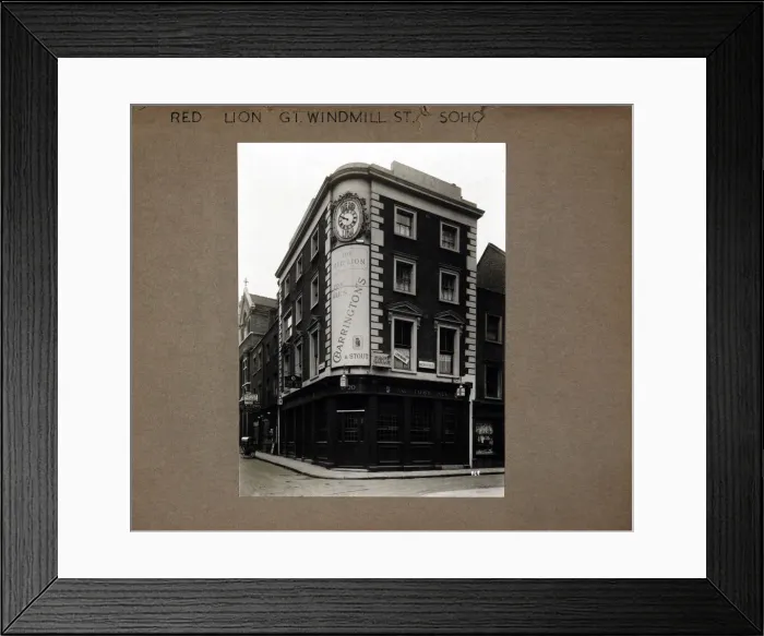 Framed Print : Photograph of Red Lion PH, Shaftesbury Avenue, London Framed Print : Photograph of Red Lion PH, Shaftesbury Avenue, London