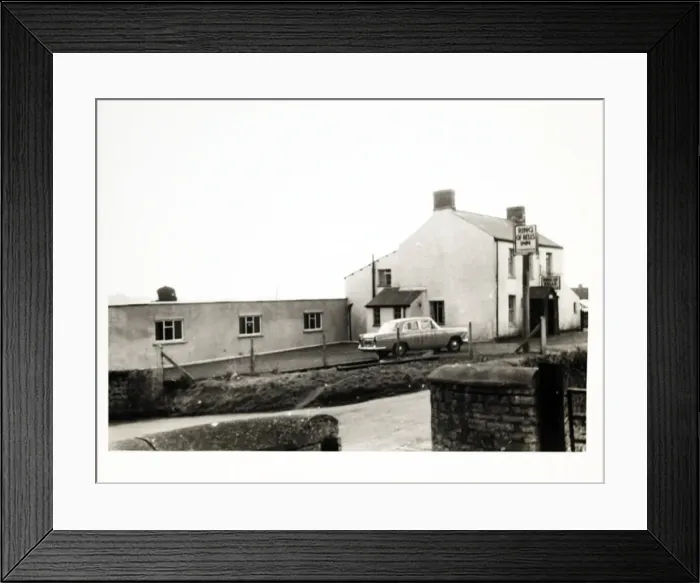 Framed Print : Photograph of Ring Of Bells Inn, Ashcott, Somerset Framed Print : Photograph of Ring Of Bells Inn, Ashcott, Somerset