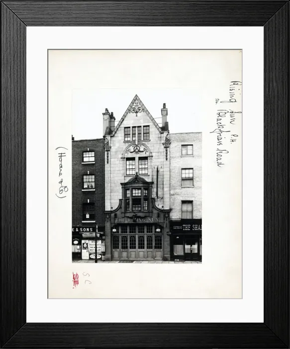 Framed Print : Photograph of Rising Sun PH, Blackfriars, London Framed Print : Photograph of Rising Sun PH, Blackfriars, London