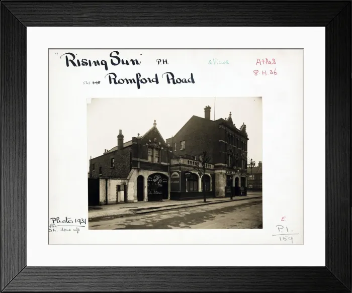 Framed Print : Photograph of Rising Sun PH, Manor Park, London Framed Print : Photograph of Rising Sun PH, Manor Park, London