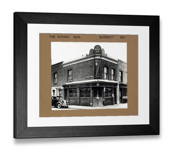 Framed Print : Photograph of Rising Sun PH, Mile End, London Framed Print : Photograph of Rising Sun PH, Mile End, London