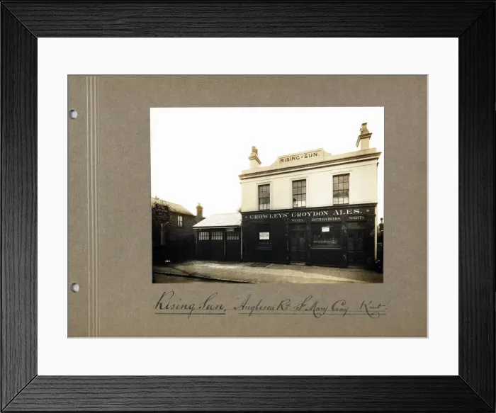 Framed Print : Photograph of Rising Sun PH, St Mary Cray, Greater London Framed Print : Photograph of Rising Sun PH, St Mary Cray, Greater London