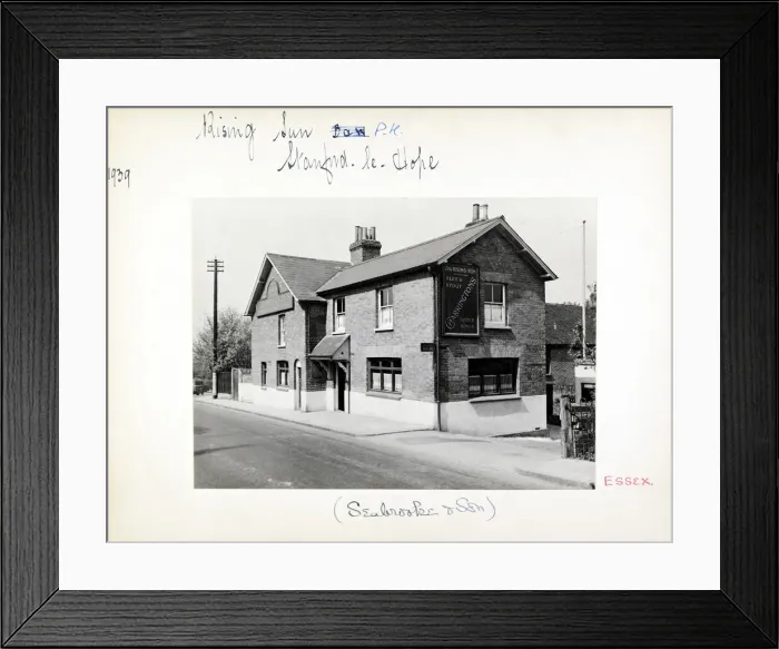Framed Print : Photograph of Rising Sun PH, Stanford le Hope, Essex Framed Print : Photograph of Rising Sun PH, Stanford le Hope, Essex