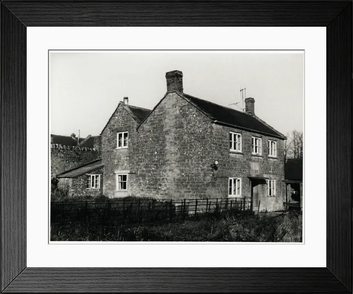 Framed Print : Photograph of Rising Sun Inn, Yeovil, Somerset Framed Print : Photograph of Rising Sun Inn, Yeovil, Somerset