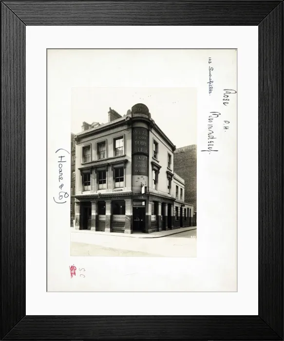 Framed Print : Photograph of Rose PH, Bermondsey, London Framed Print : Photograph of Rose PH, Bermondsey, London
