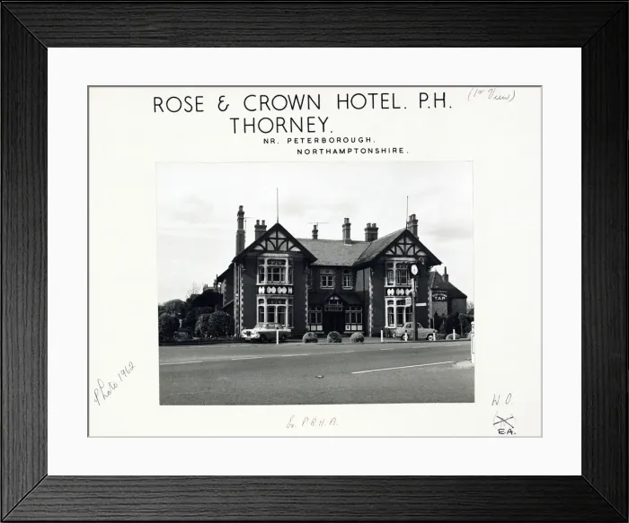 Framed Print : Photograph of Rose & Crown PH, Thorney, Cambridgeshire Framed Print : Photograph of Rose & Crown PH, Thorney, Cambridgeshire