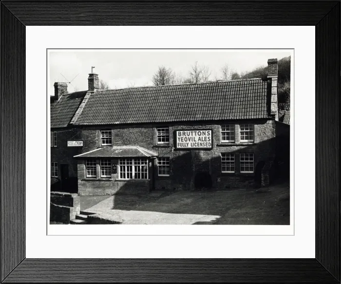 Framed Print : Photograph of Rose & Crown PH, Stoke under Ham, Somerset Framed Print : Photograph of Rose & Crown PH, Stoke under Ham, Somerset