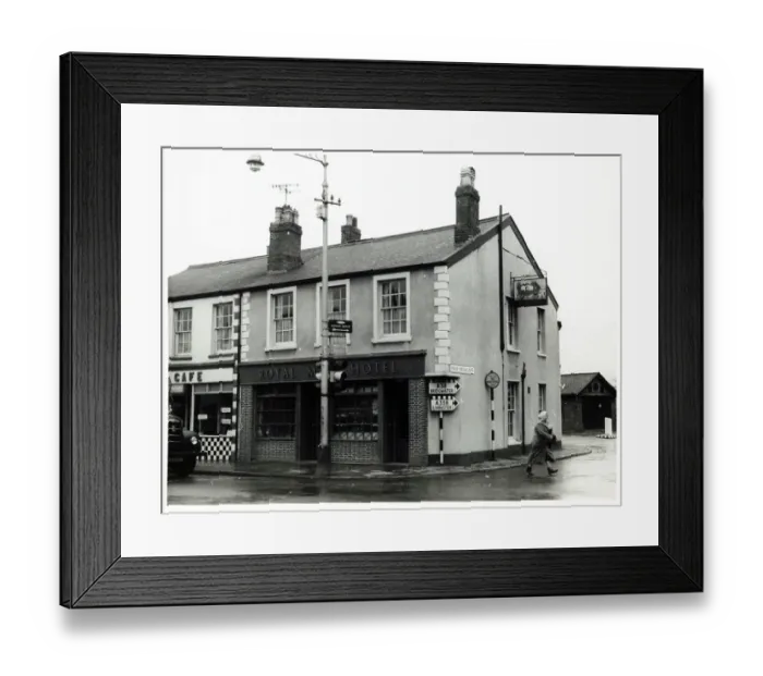 Framed Print : Photograph of Royal Mail PH, Taunton, Somerset Framed Print : Photograph of Royal Mail PH, Taunton, Somerset