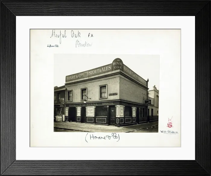 Framed Print : Photograph of Royal Oak PH, Brixton, London Framed Print : Photograph of Royal Oak PH, Brixton, London