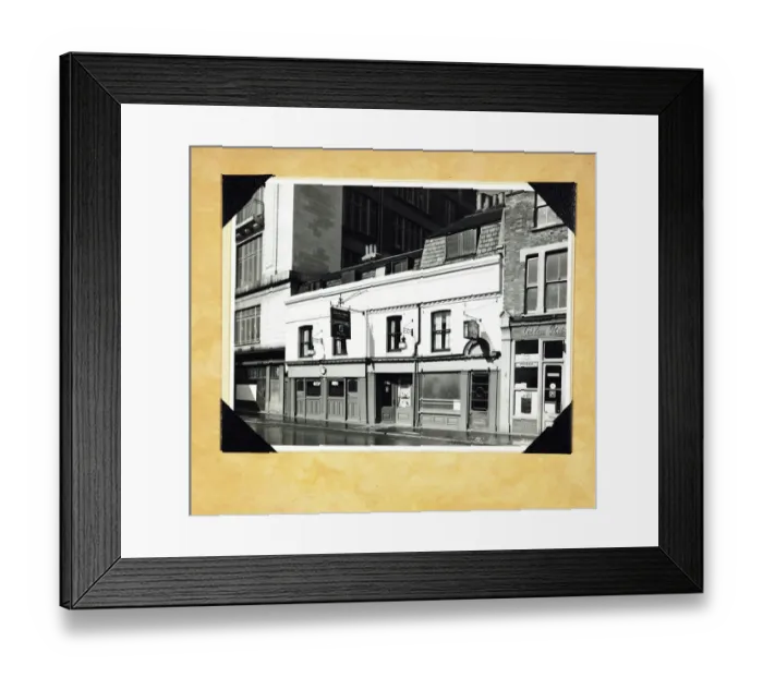 Framed Print : Photograph of Royal Oak PH, Croydon, Surrey Framed Print : Photograph of Royal Oak PH, Croydon, Surrey