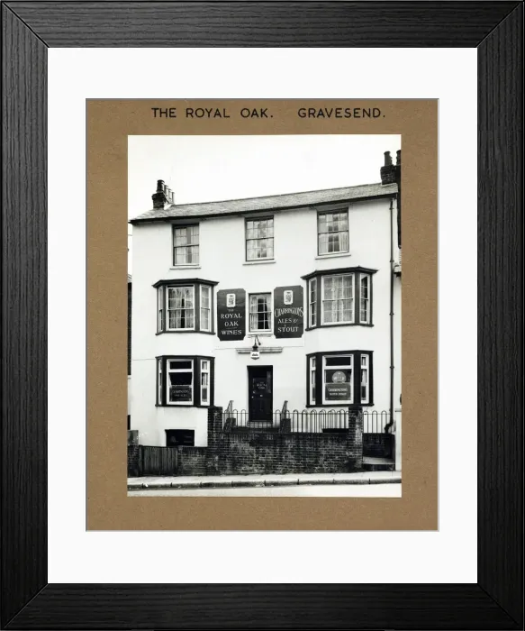 Framed Print : Photograph of Royal Oak PH, Gravesend, Kent Framed Print : Photograph of Royal Oak PH, Gravesend, Kent