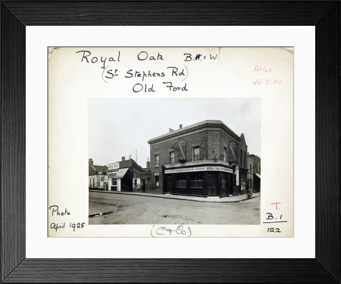 Framed Print : Photograph of Royal Oak PH, Old Ford, London Framed Print : Photograph of Royal Oak PH, Old Ford, London
