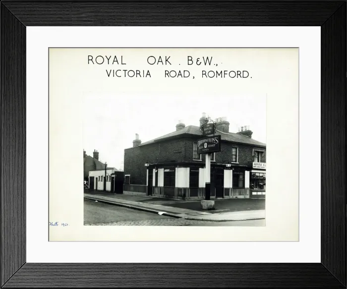 Framed Print : Photograph of Royal Oak PH, Romford, Essex Framed Print : Photograph of Royal Oak PH, Romford, Essex