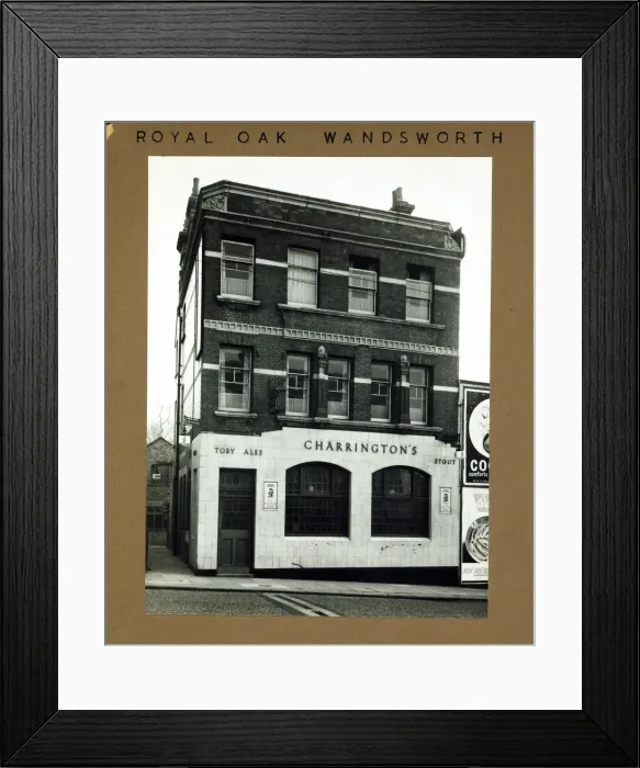 Framed Print : Photograph of Royal Oak PH, Wandsworth, London Framed Print : Photograph of Royal Oak PH, Wandsworth, London