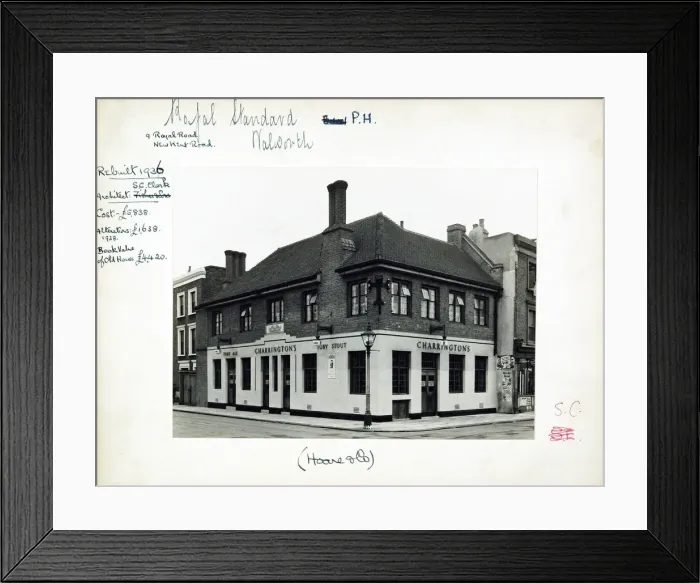 Framed Print : Photograph of Royal Standard PH, Walworth, London Framed Print : Photograph of Royal Standard PH, Walworth, London