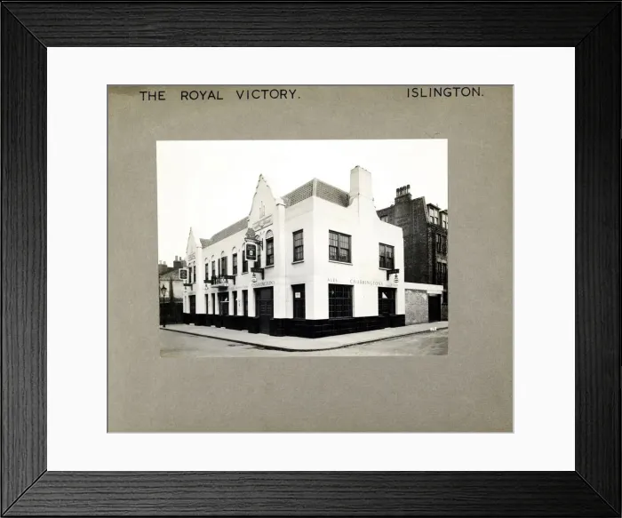 Framed Print : Photograph of Royal Victory PH, Holloway, London Framed Print : Photograph of Royal Victory PH, Holloway, London