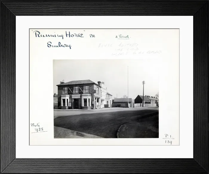 Framed Print : Photograph of Running Horse PH, Sunbury, Surrey Framed Print : Photograph of Running Horse PH, Sunbury, Surrey