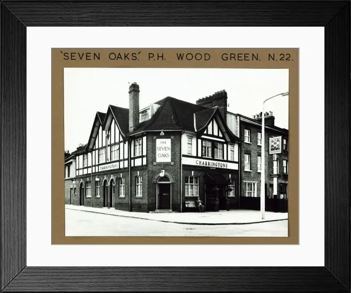 Framed Print : Photograph of Seven Oaks PH, Wood Green, London Framed Print : Photograph of Seven Oaks PH, Wood Green, London