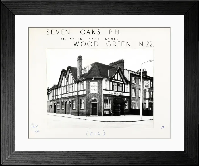 Framed Print : Photograph of Seven Oaks PH, Wood Green, London
