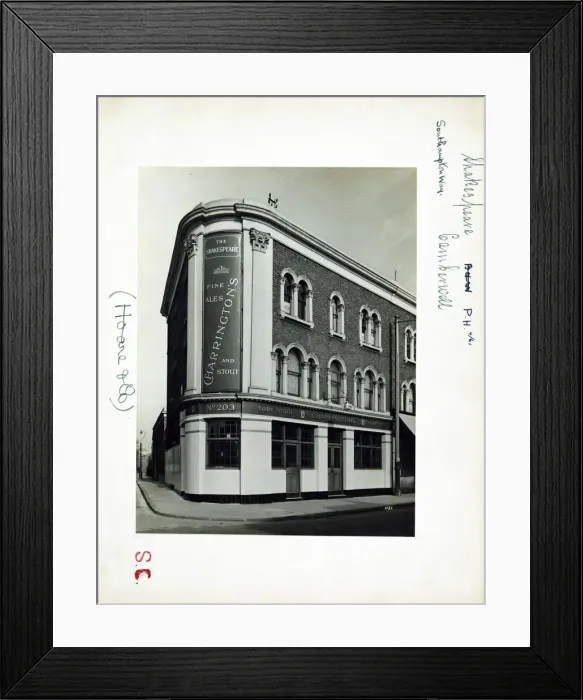 Framed Print : Photograph of Shakespeare PH, Camberwell, London Framed Print : Photograph of Shakespeare PH, Camberwell, London