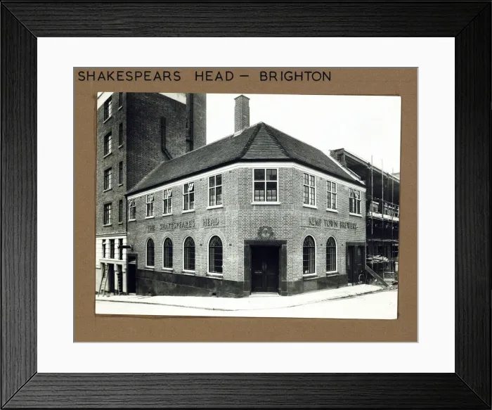 Framed Print : Photograph of Shakespeares Head PH, Brighton, Sussex Framed Print : Photograph of Shakespeares Head PH, Brighton, Sussex