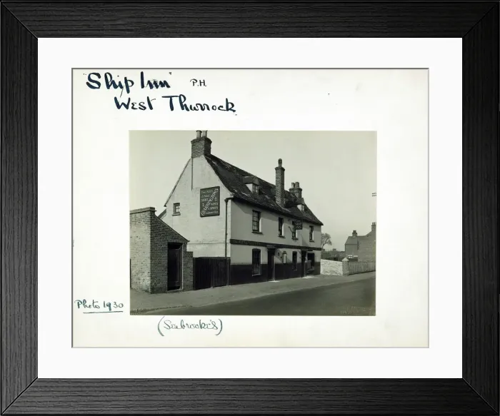 Framed Print : Photograph of Ship Inn, West Thurrock, Essex Framed Print : Photograph of Ship Inn, West Thurrock, Essex