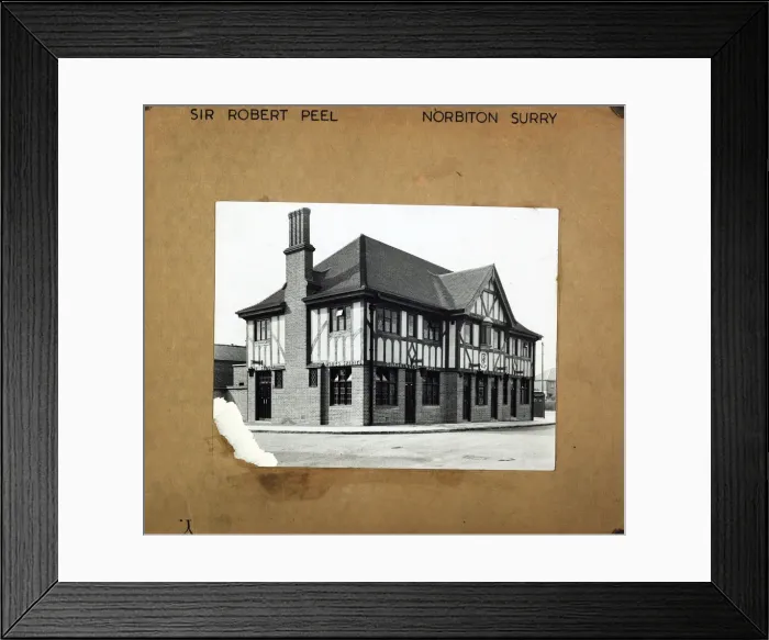 Framed Print : Sir Robert Peel PH, Norbiton (New), Greater London Framed Print : Sir Robert Peel PH, Norbiton (New), Greater London