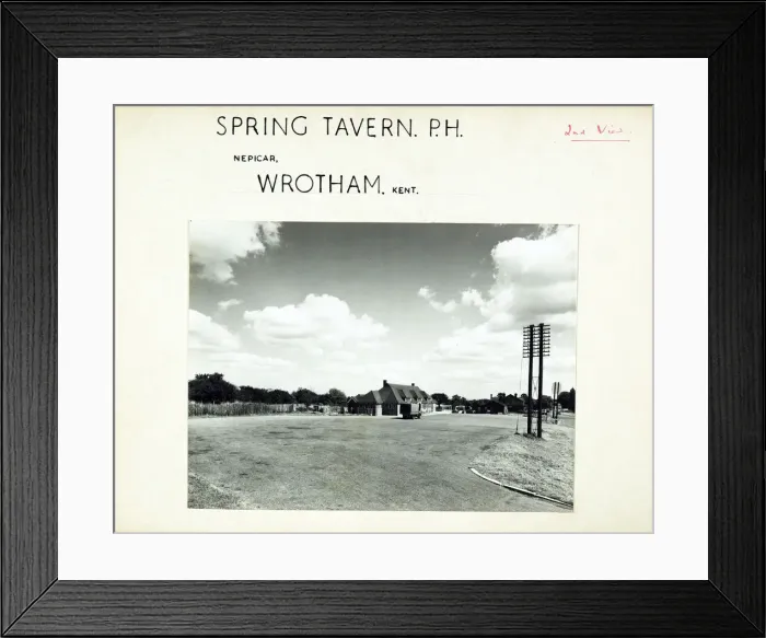 Framed Print : Photograph of Spring Tavern, Wrotham, Kent Framed Print : Photograph of Spring Tavern, Wrotham, Kent