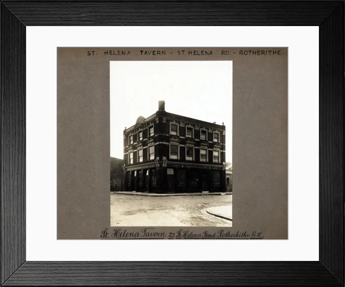 Framed Print : Photograph of St Helena Tavern, Rotherhithe, London Framed Print : Photograph of St Helena Tavern, Rotherhithe, London