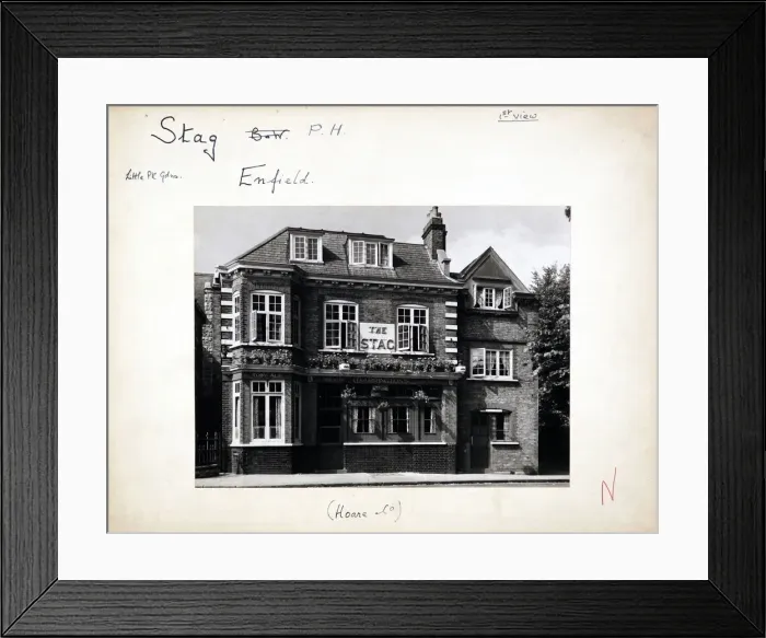 Framed Print : Photograph of Stag PH, Enfield, Greater London Framed Print : Photograph of Stag PH, Enfield, Greater London