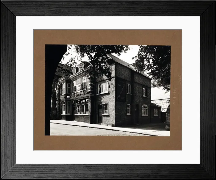 Framed Print : Photograph of Stag PH, Enfield, Greater London Framed Print : Photograph of Stag PH, Enfield, Greater London