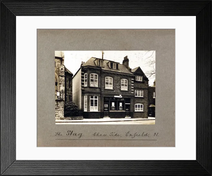 Framed Print : Photograph of Stag PH, Enfield, Greater London Framed Print : Photograph of Stag PH, Enfield, Greater London