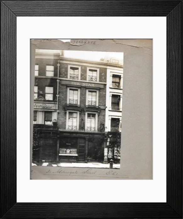 Framed Print : Photograph of Star PH, Aldersgate, London Framed Print : Photograph of Star PH, Aldersgate, London