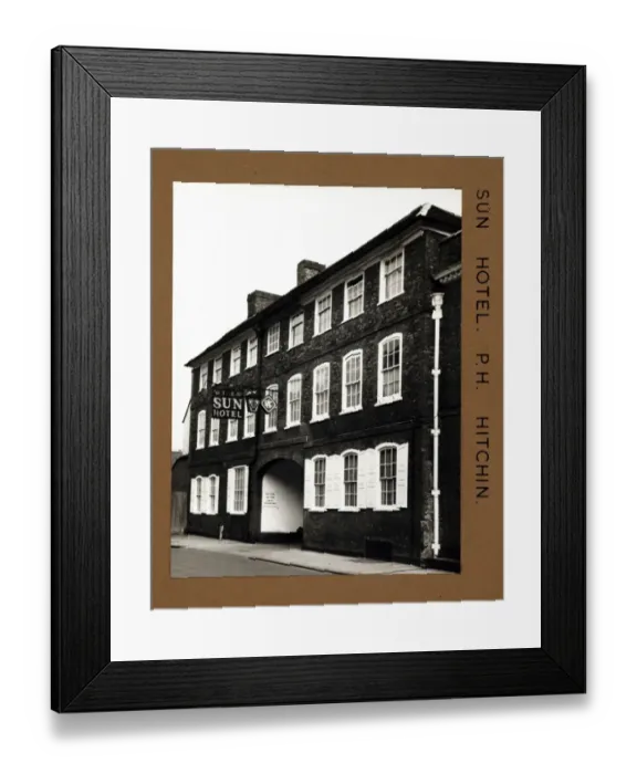 Framed Print : Photograph of Sun Hotel, Hitchin, Hertfordshire Framed Print : Photograph of Sun Hotel, Hitchin, Hertfordshire