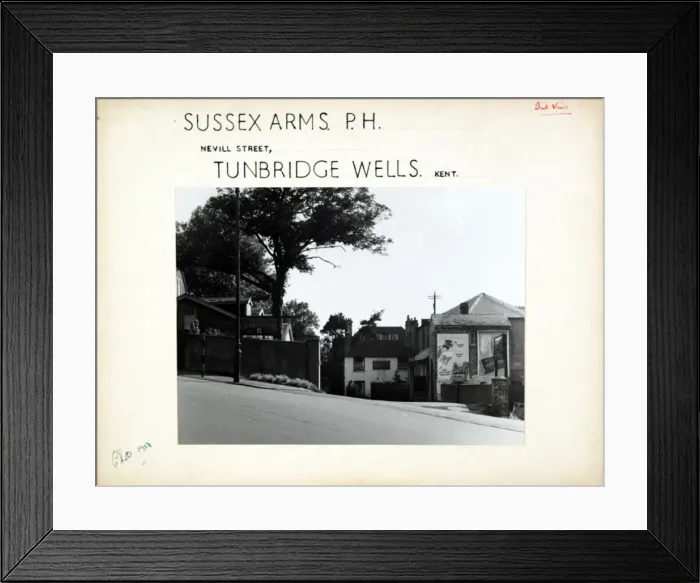 Framed Print : Photograph of Sussex Arms, Tunbridge Wells, Kent Framed Print : Photograph of Sussex Arms, Tunbridge Wells, Kent