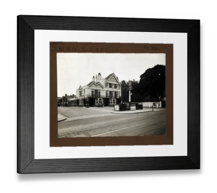 Framed Print : Photograph of Swan PH, Clapton, London Framed Print : Photograph of Swan PH, Clapton, London