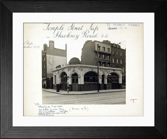 Framed Print : Photograph of Temple Street Tap PH, Hackney, London Framed Print : Photograph of Temple Street Tap PH, Hackney, London