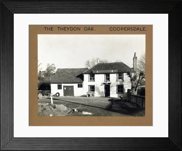 Framed Print : Photograph of Theydon Oak PH, Epping, Essex Framed Print : Photograph of Theydon Oak PH, Epping, Essex