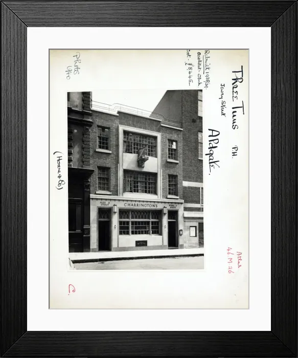 Framed Print : Photograph of Three Tuns PH, Aldgate, London Framed Print : Photograph of Three Tuns PH, Aldgate, London