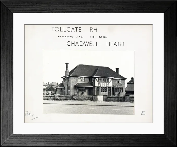Framed Print : Photograph of Tollgate PH, Chadwell Heath, Greater London Framed Print : Photograph of Tollgate PH, Chadwell Heath, Greater London