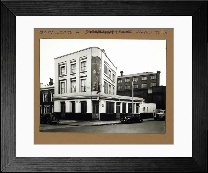 Framed Print : Photograph of Trafalgar PH, Kentish Town, London Framed Print : Photograph of Trafalgar PH, Kentish Town, London